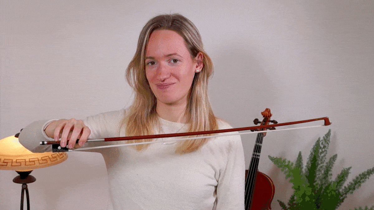 how-to-hold-a-violin-bow-adult-beginners