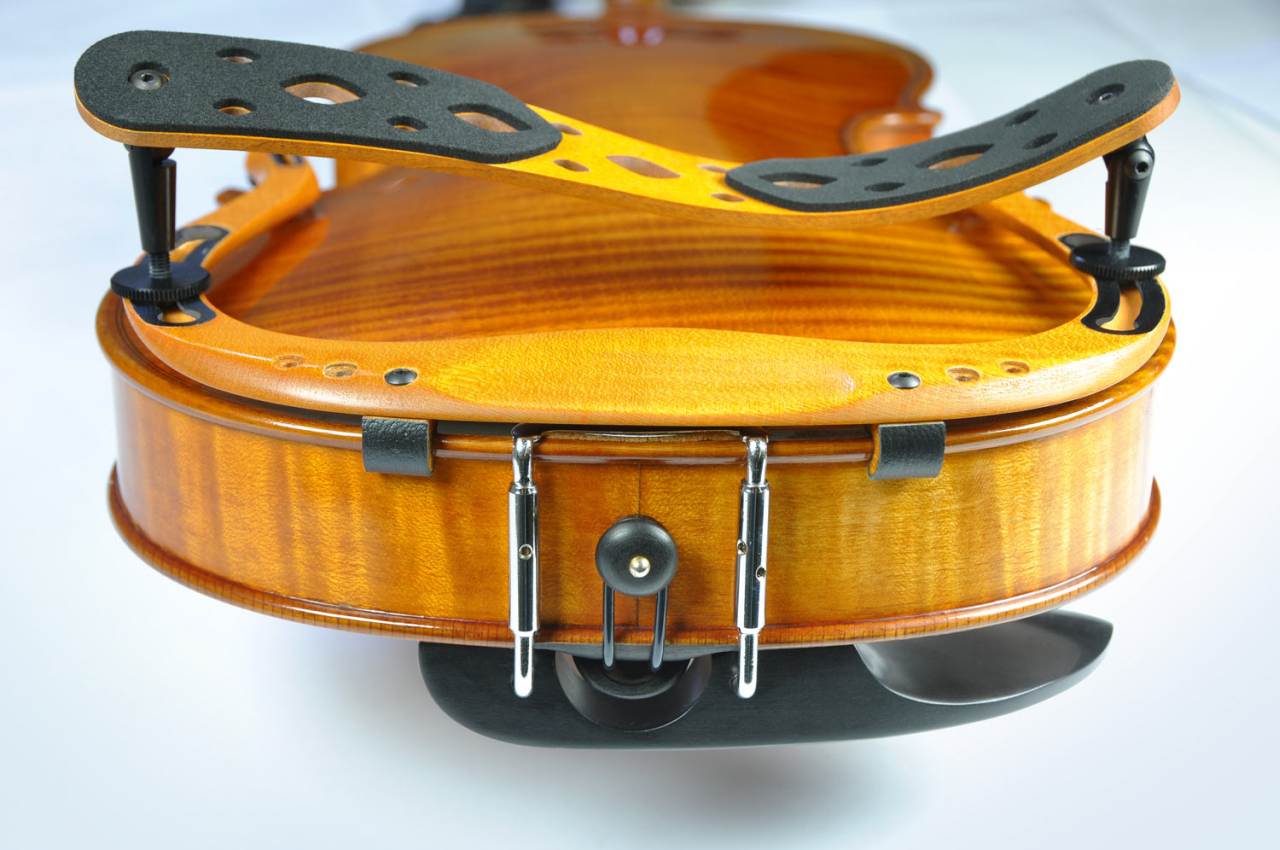 Pirastro KorfkerCradle Shoulder Rest - attached on violin