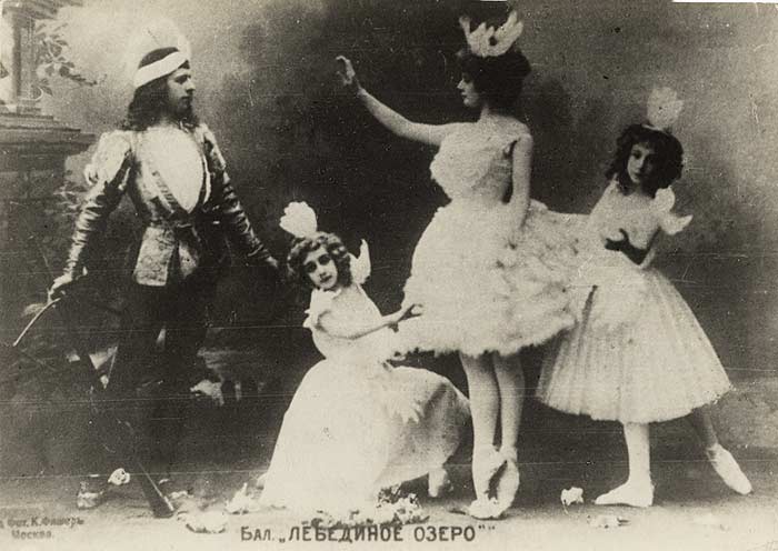 Tachaikovsky facts - swan lake 1901