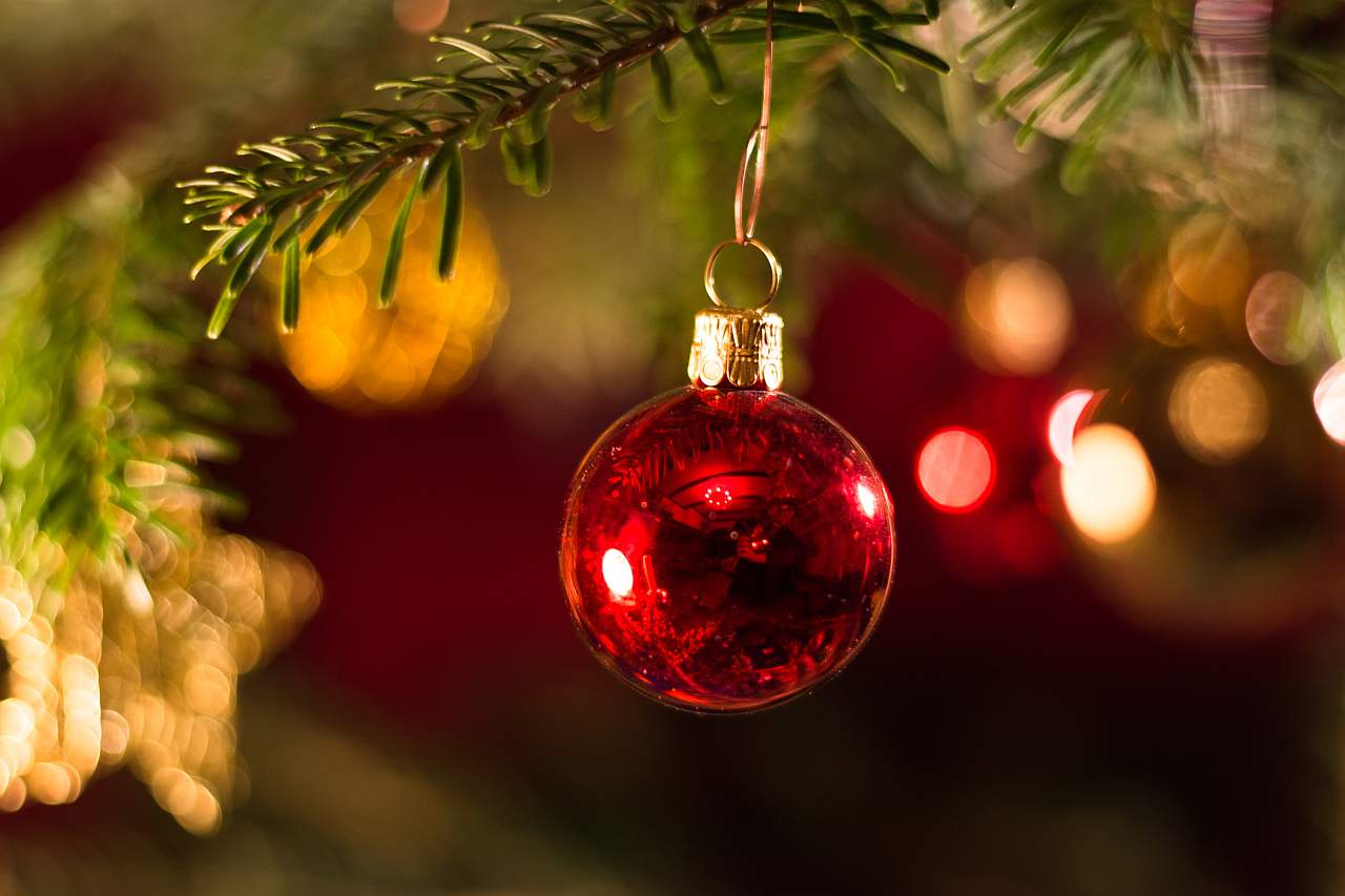 Violin Christmas Music - Tree Decorations 2